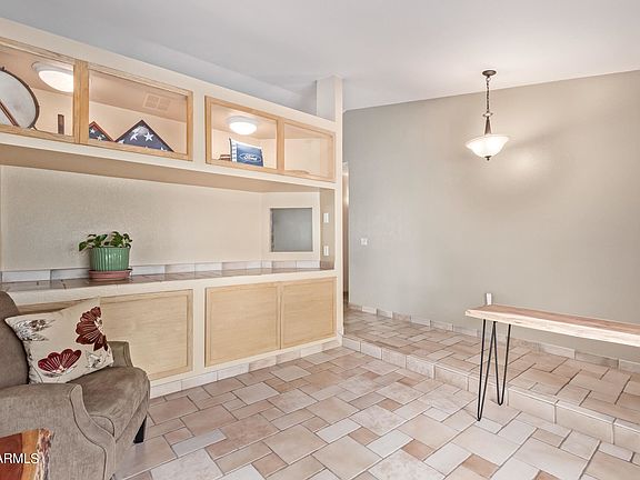 5th image of 118 E San Pedro Ct