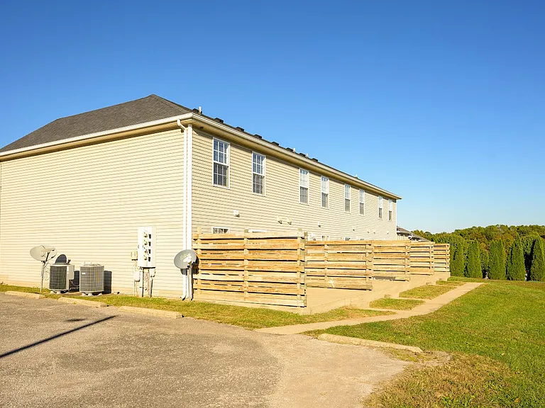 1112 Northridge Dr #B — Photo 24
