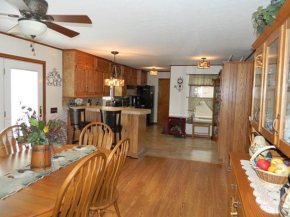 2nd image of 168 Lynnside Dr