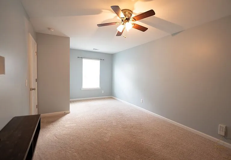 117 Laguna Way — Photo 35