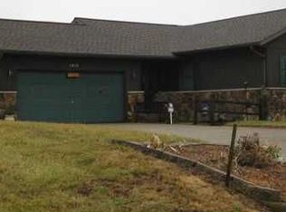 2013 N Van Buren St, Huntingburg, IN 47542