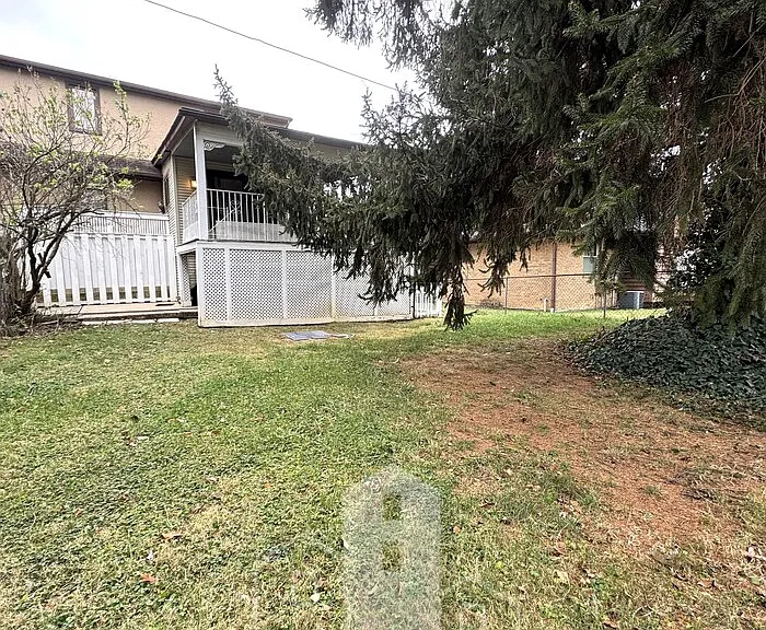 5880 Saranac Dr — Photo 23