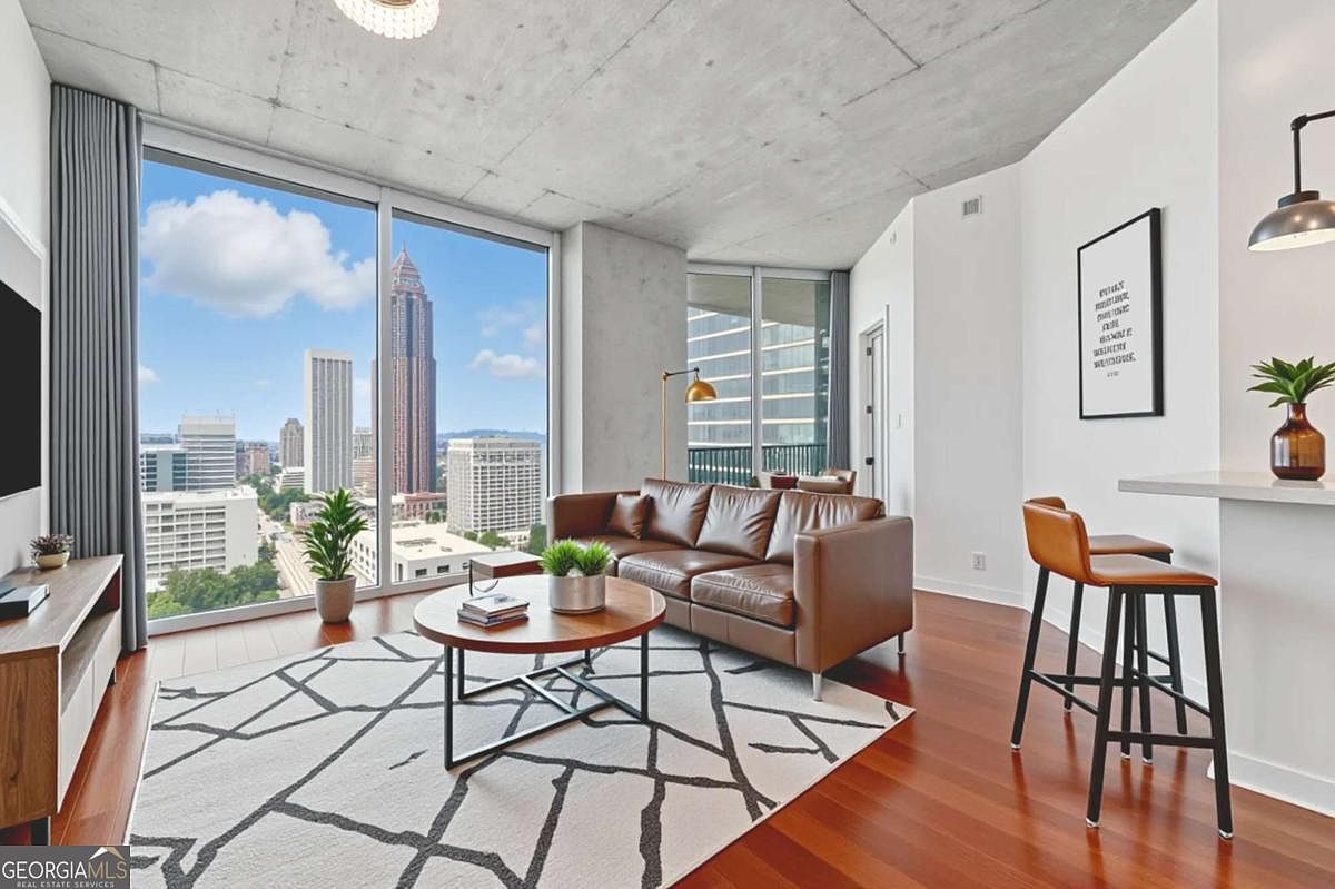 400 W Peachtree St NW Unit 2713, Atlanta, GA 30308 | MLS #10556848