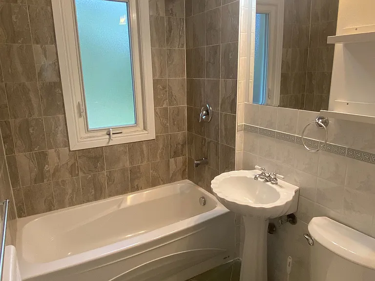 2143 Grange Dr — Photo 7