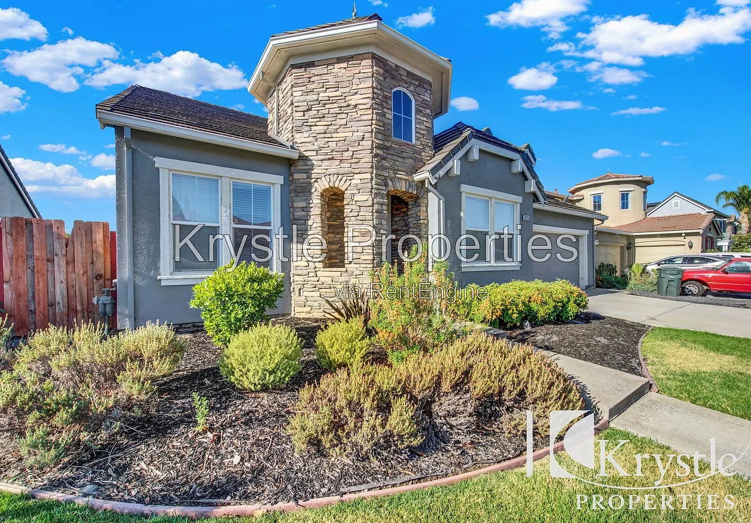 5 bed, 3.0 bath, 3104 sqft, $4,100 — Photo 3