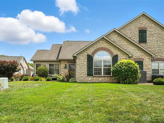 3rd image of 7018 Creekside Cir