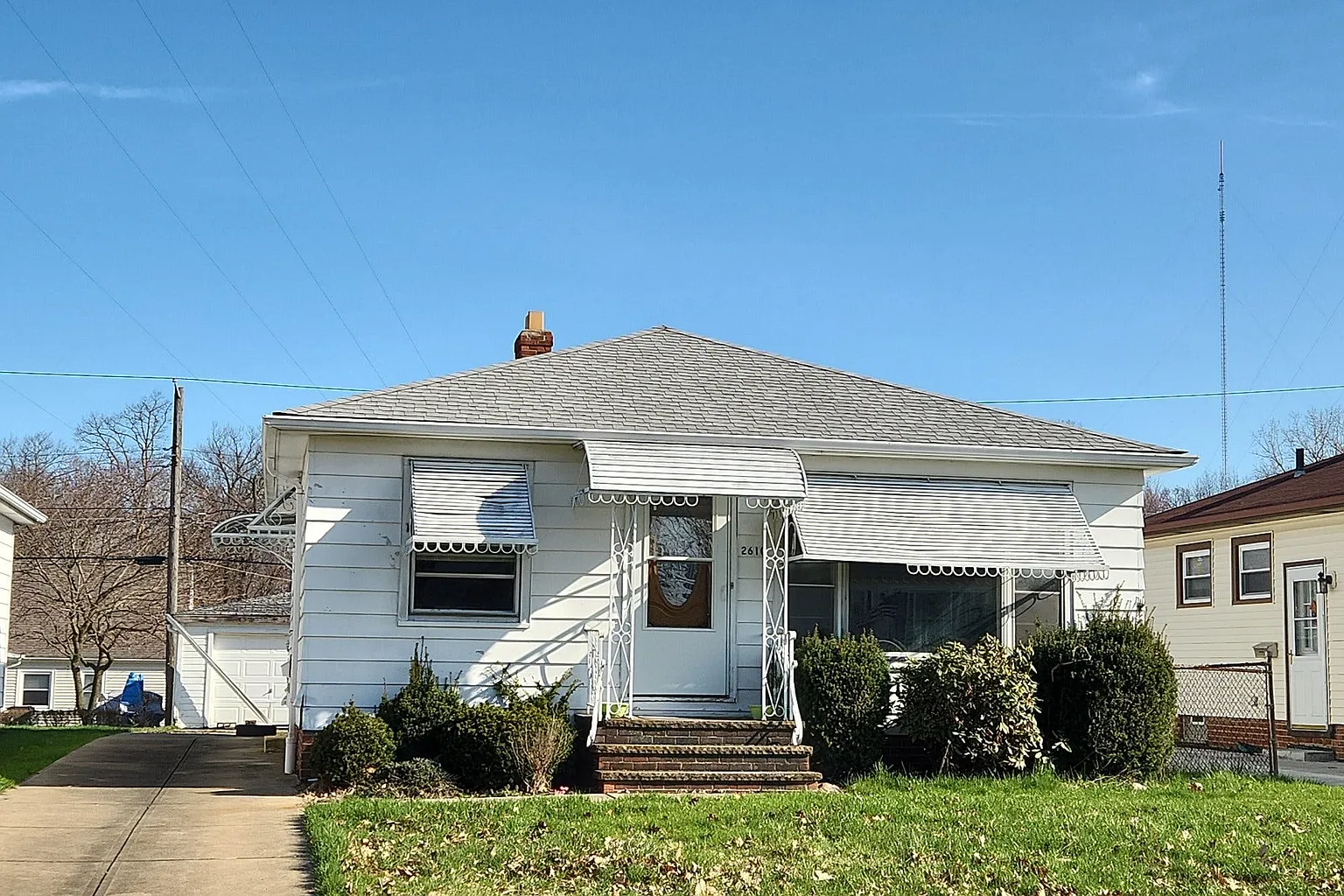 2610 Center Dr photo 1