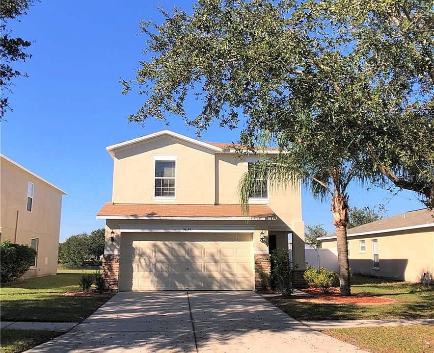 1st image of 7825 Carriage Pointe Dr