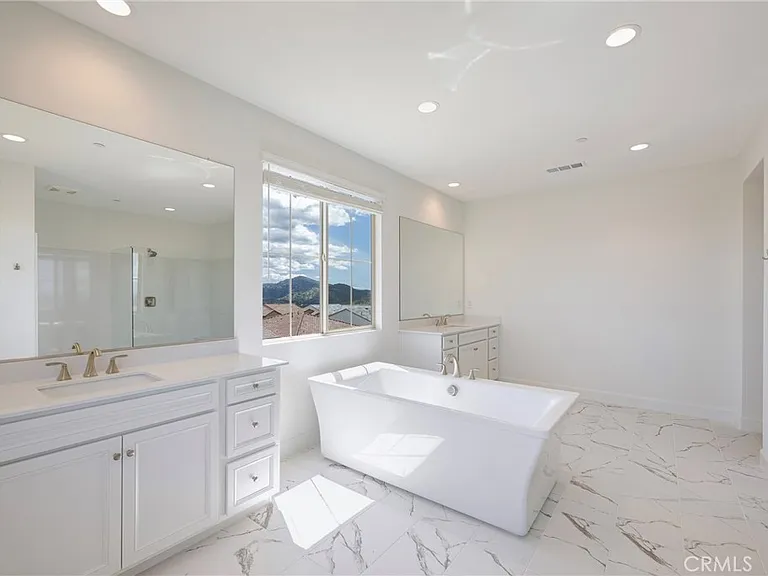 21204 Currant Ct — Photo 63
