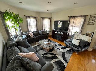 51 Cypress St #1, Watertown, MA 02472