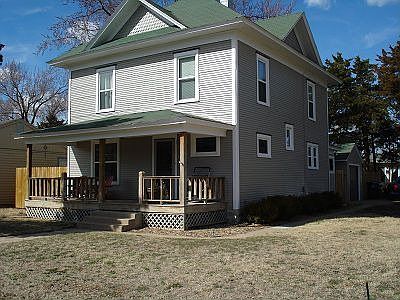 1st image of 700 W 20th Ave