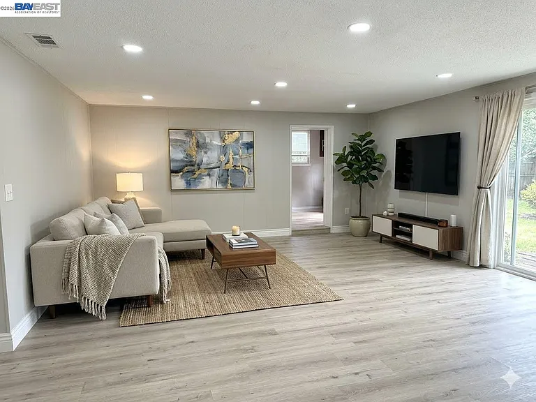 41348 Whitecrest Ct — Photo 4