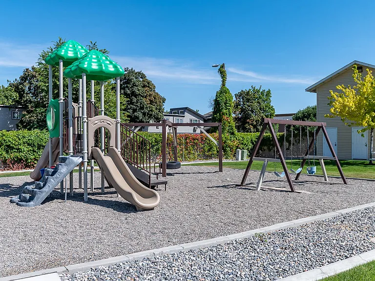Center Pointe | Playground