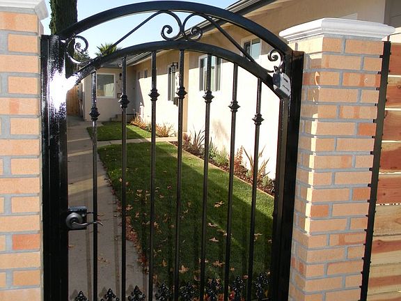 4th image of 450 N Cypress St #F0e645470