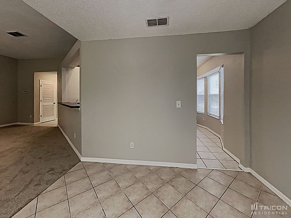 5th image of 8766 Fieldside Dr S
