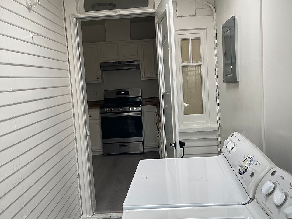 1st image of 213 N Louise St #243