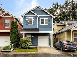 702 116th St E, Tacoma, WA 98445