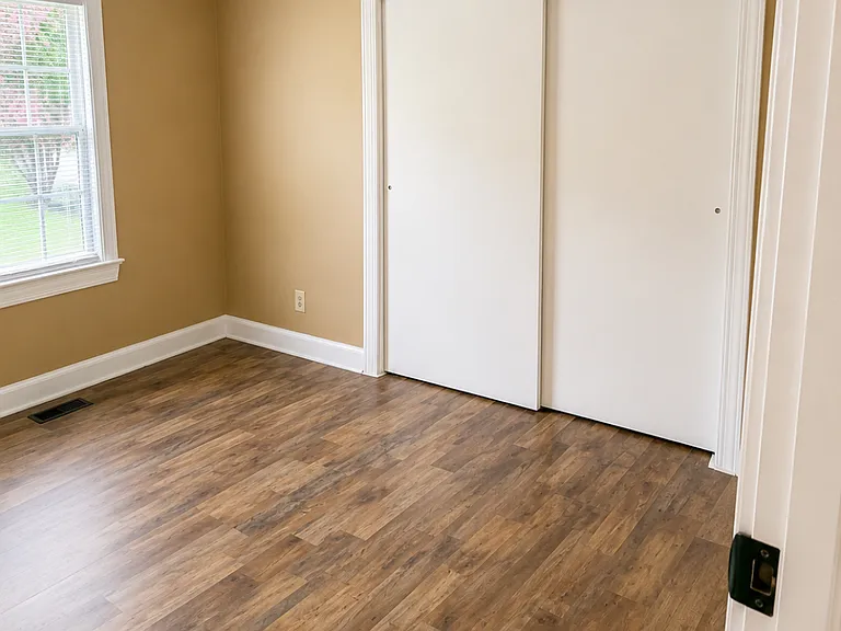 2622 Red Oak Rd — Photo 6