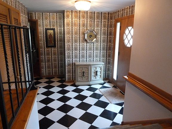 5th image of 10924 S Kilbourn Ave