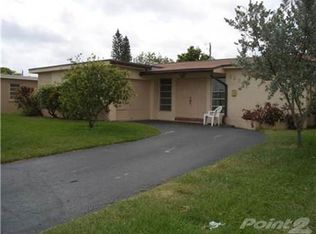 8634 S Lexington Dr, Miramar, FL 33025