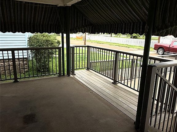 3rd image of 89 Central Ln
