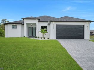 846 Charles Sise St E, Lehigh Acres, FL 33974