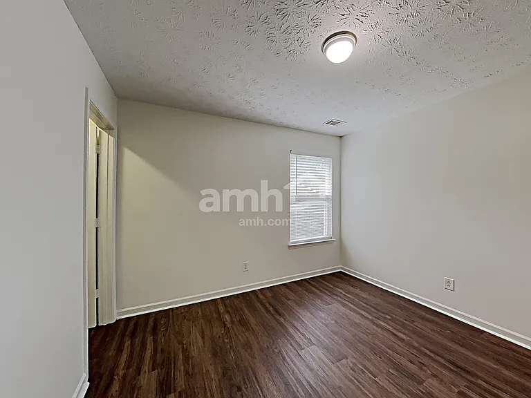 2641 Farmstead Ct — Photo 28