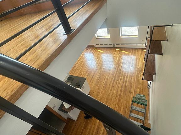 5th image of 477 Saint Marks Pl APT 201