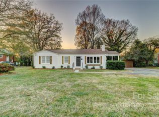 707 E 1st St, Cherryville, NC 28021