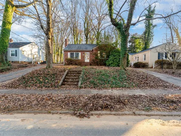 3811 Walker Ave, Greensboro, NC 27403