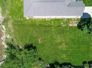 38407 N Beachview Rd, Willoughby, OH 44094