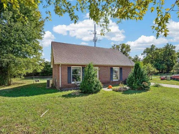 3006 Raymond Burse Ct, Hopkinsville, KY 42240