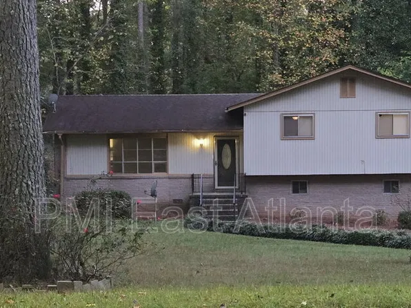 4161 Yates Rd, College Park, GA 30337