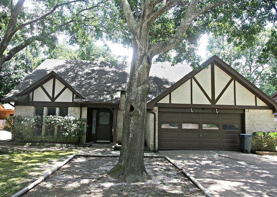 1st image of 10007 Greencreek Dr