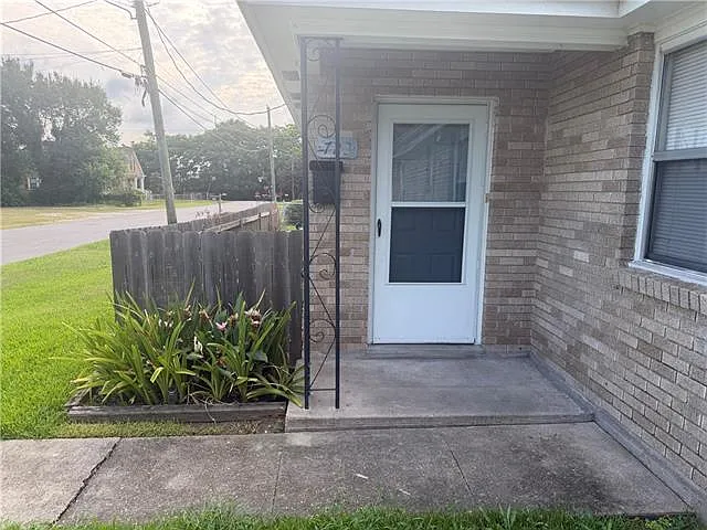 723 Houma Blvd