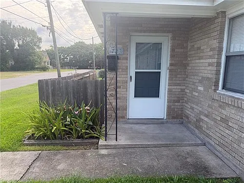 723 Houma Blvd Photo 1