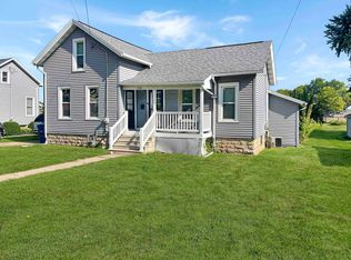 1102 W 9th Ave, Oshkosh, WI 54902