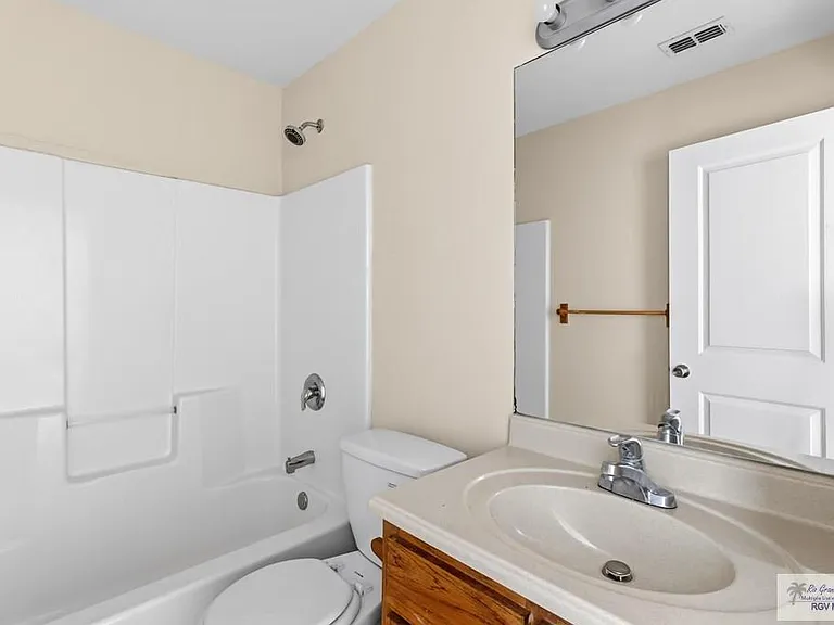 401 Jose Marti Blvd #103 — Photo 6