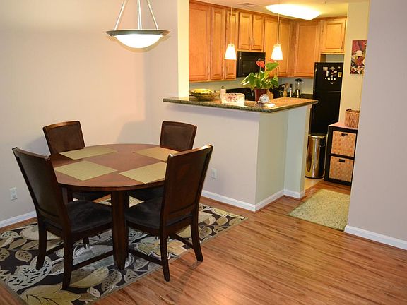 3rd image of 3175 Summit Square Dr APT C10