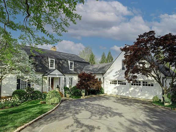 2nd image of 512 Wiley Dr