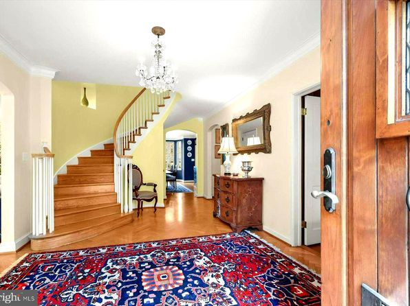 2839 Chesterfield Pl NW, Washington, DC 20008