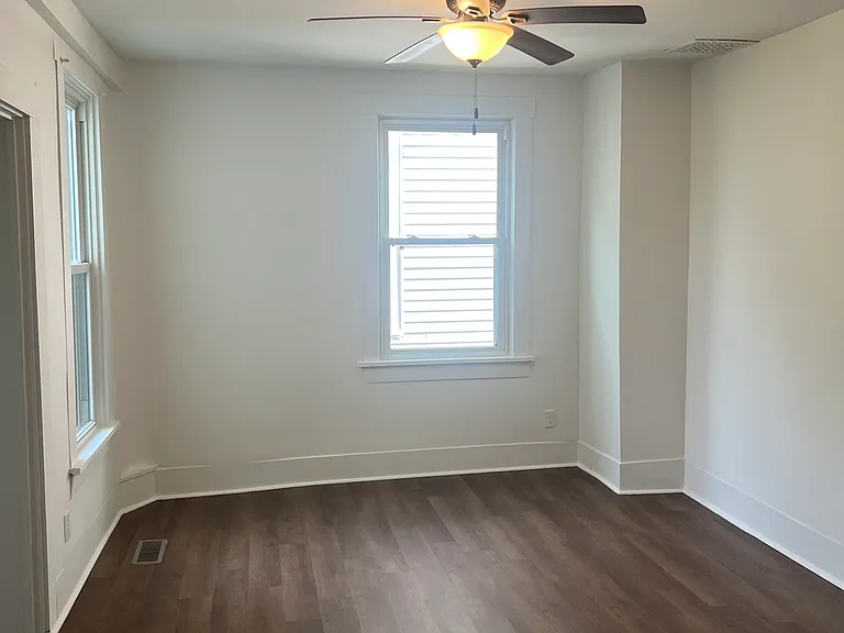 220 N Front St — Photo 13