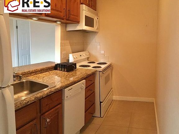 3rd image of 1045 N Pennsylvania St APT 703