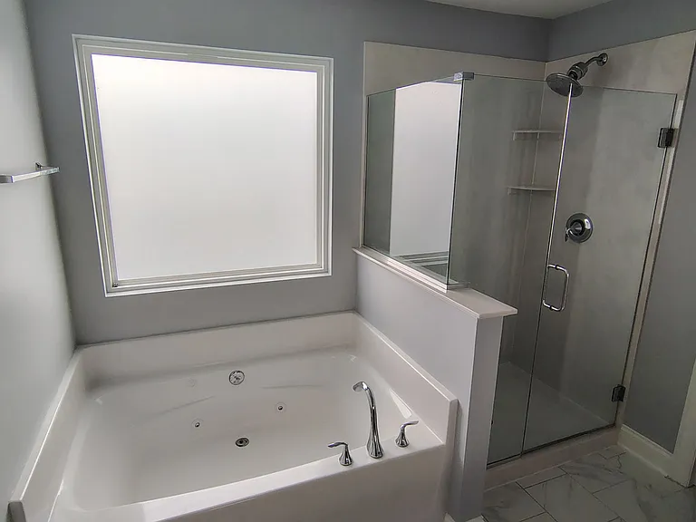 1218 Appian Way — Photo 9