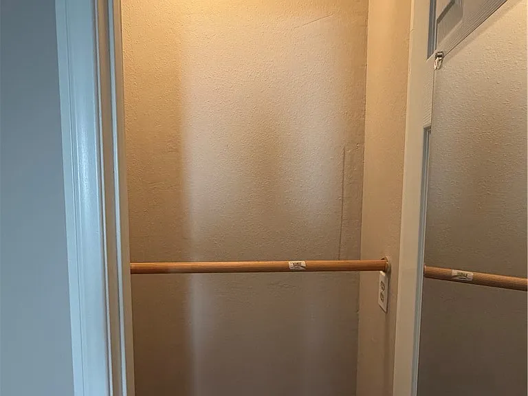 625 E Del Mar Blvd #208 — Photo 18