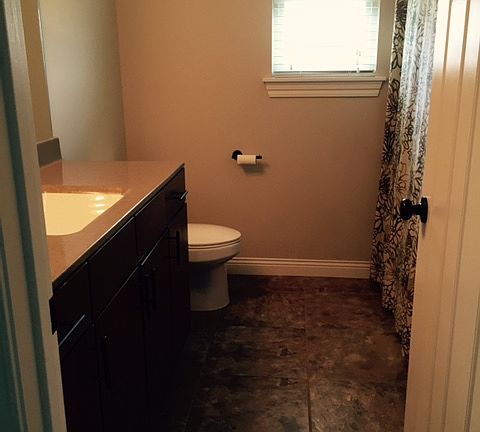 3rd image of 2109 Domain Hill Ct