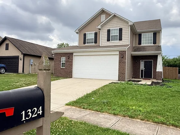 1324 Norton Dr, Greenwood, IN 46143