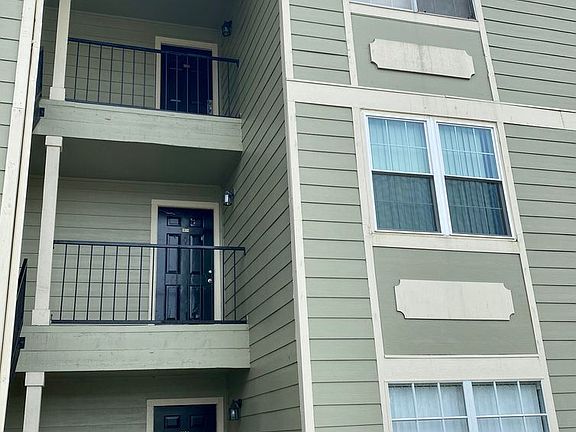 2nd image of 2550 N Alafaya Trl APT 9104