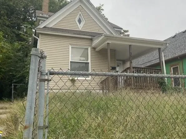 3534 Flora Ave, Kansas City, MO 64109