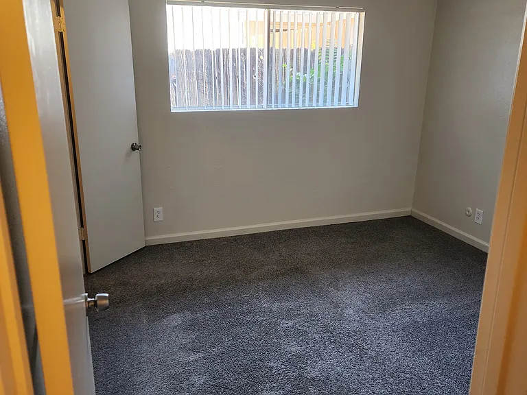 3080 Peach Ave — Photo 27